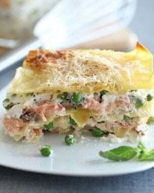 Лазанья с лососем и творогом