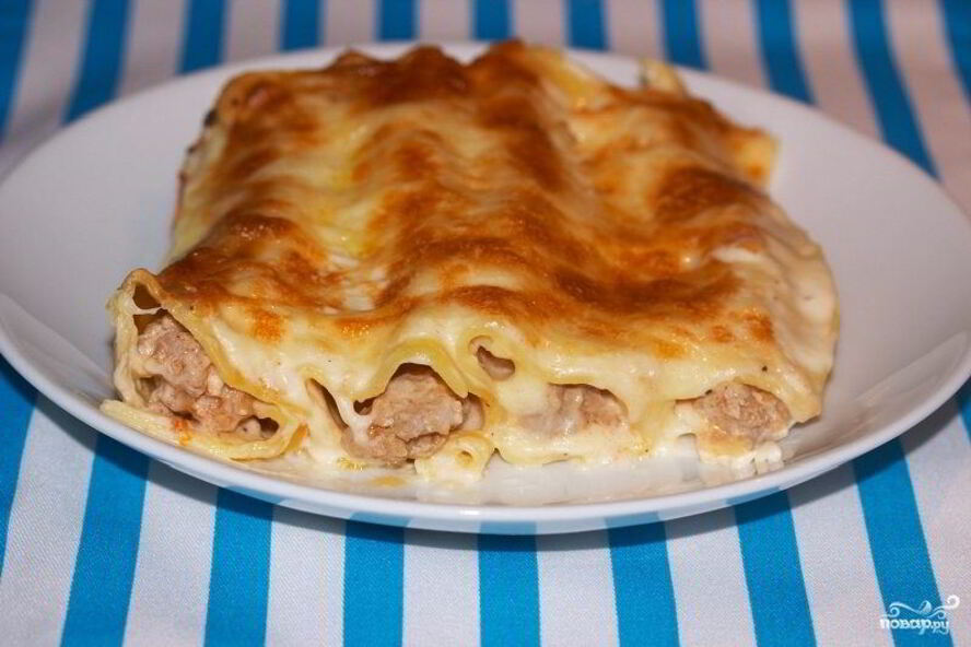 Рецепт каннеллонь с фаршем под соусом бешамель