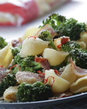 Макароны-ракушки с брокколи