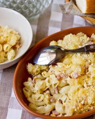 Макароны с сыром и ветчиной