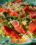 Паста с кетой, шпинатом и соусом песто