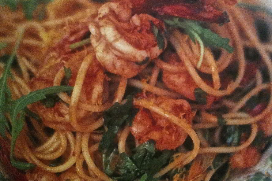 Рецепт пасты с креветками и рукколой