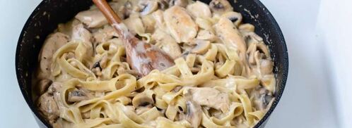 паста с курицей и грибами в сливочном соусе. Шаг 8