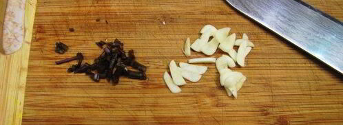 паста с томатным соусом и мидиями. Шаг 3