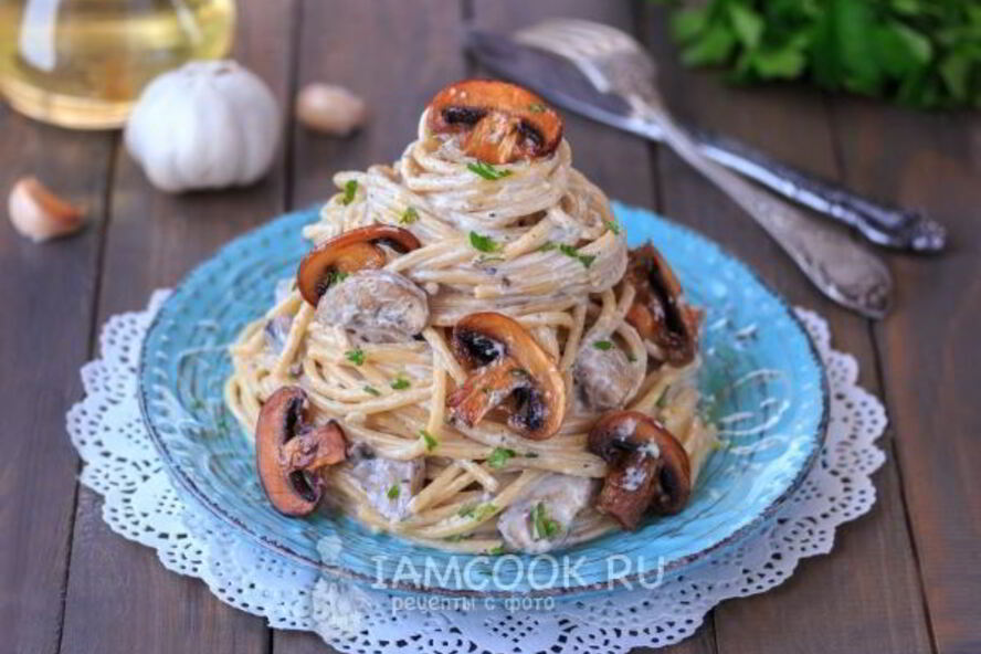 Рецепт спагетти с грибами в сливочном соусе