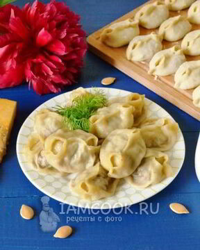 Манты с тыквой и мясом