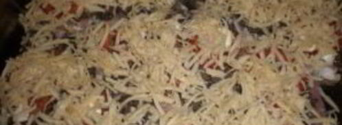 мясо по-французски с грибами и помидорами. Шаг 6