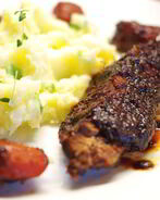 Говядина в смородиновом маринаде