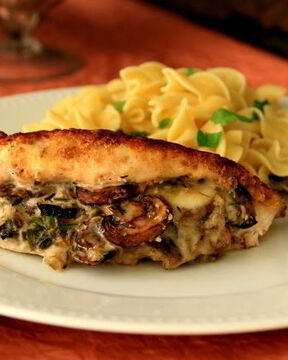 Грудинка фаршированная