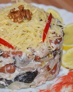 Курица с фасолью и грибами