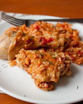 Курица с рисом в томате