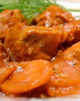 Свинина с помидорами в мультиварке