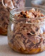 Томленная в духовке свиная лопатка