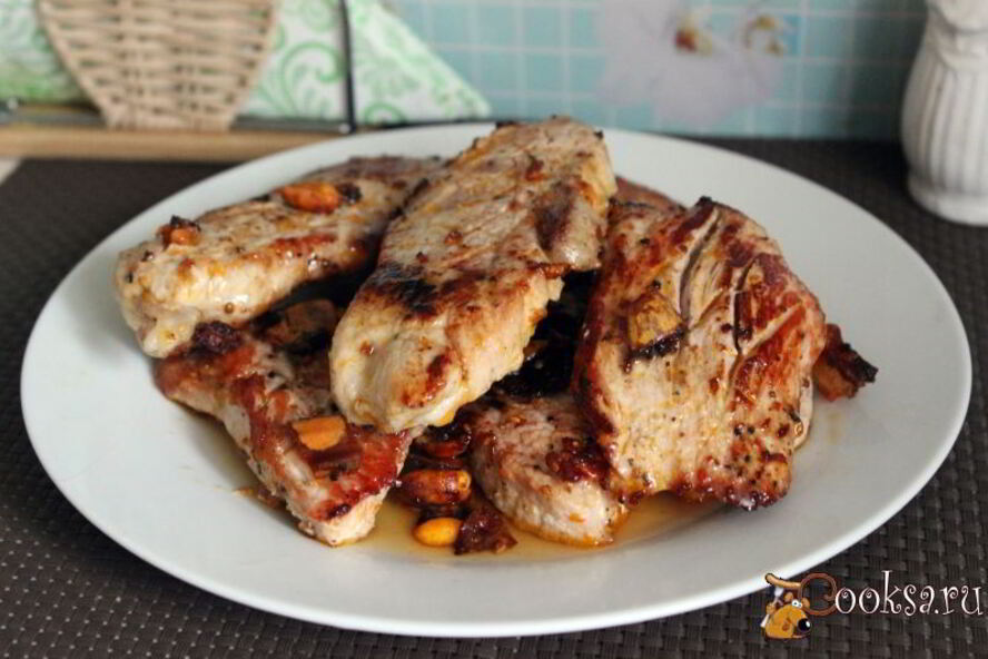 Рецепт жареных ломтиков свиного окорока в панировке из силансу