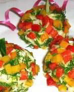 Новогодний салат-гарнир из овощей Елочные шары