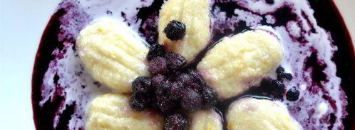 ньокки из творога с черничным соусом и сливками. Шаг 9