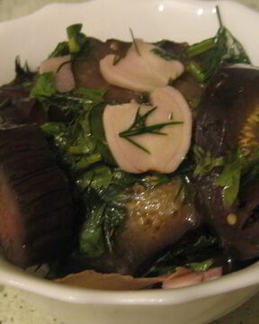 Баклажаны с хреном и имбирем