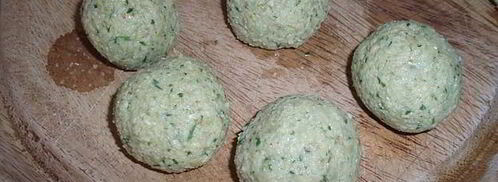 фаляфель — жареные во фритюре шарики из измельченного нута. Шаг 7