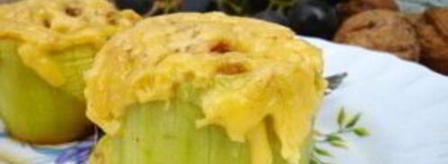 кабачки, фаршированные фаршем и запеченные в духовке. Шаг 4