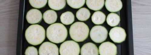 кабачки — цукини с сыром, орехами и розмарином. Шаг 5