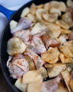 Картошка запеченная с курицей в духовке