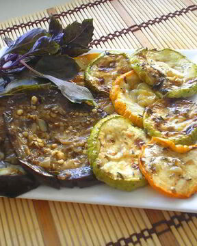 Цукини и баклажаны в медово-бальзамичном маринаде