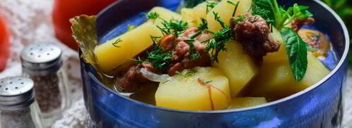 тушеная картошка с тушенкой в кастрюле. Шаг 8