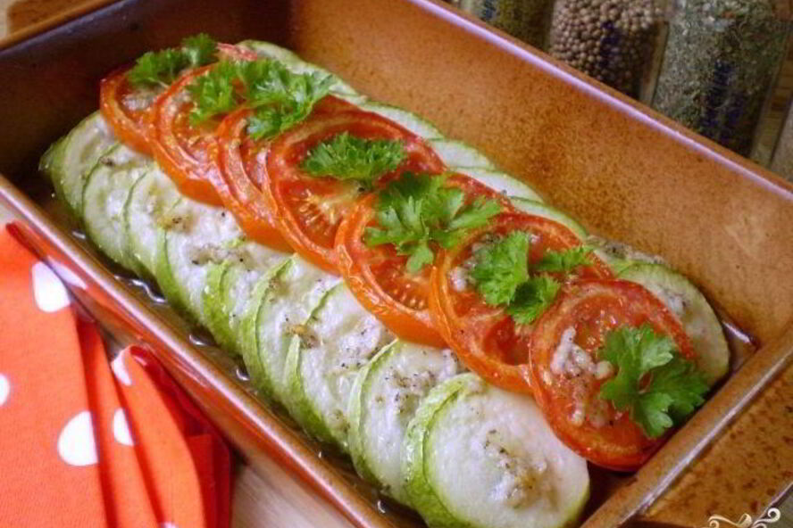 Рецепт запеченных кабачков с помидорами