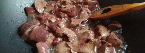 дал из красной чечевицы с куриной печенью. Шаг 2