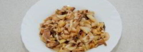 куриная печень с грибами в сметане. Шаг 3