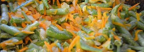 куриная печень с овощами в кисло-сладком соусе. Шаг 6