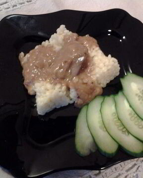 Куриная печень в яблочно-сметанном соусе