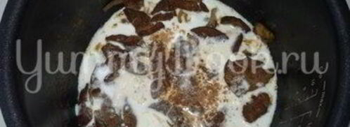 печень под соусом бешамель из мультиварки. Шаг 3