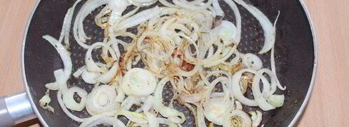 печень с яблоками и луком. Шаг 4