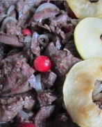 Печень с яблоками в духовке