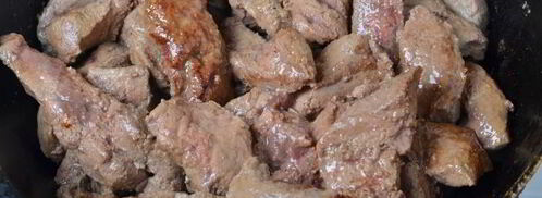 печень тушеная в молоке. Шаг 7