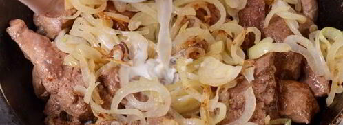 печень тушеная в молоке. Шаг 9