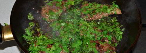 жареная печень со шпинатом. Шаг 4