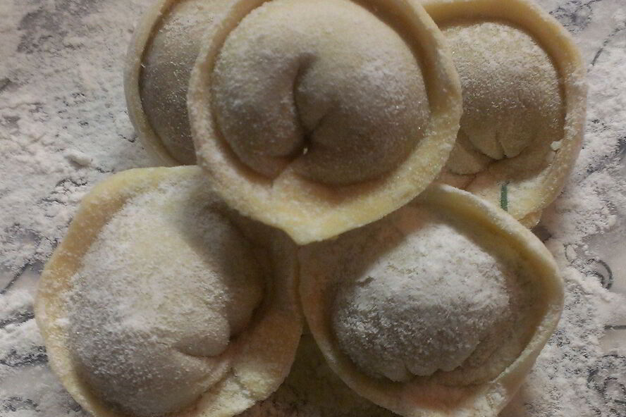 Рецепт пельменей из говядины и свинины с зеленью