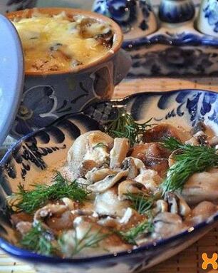 Пельмени в горшочках