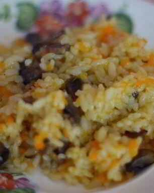 Овощной плов с шампиньонами