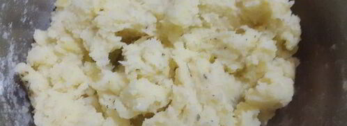 постные картофельные клецки с луком, грибами и сельдереем. Шаг 3