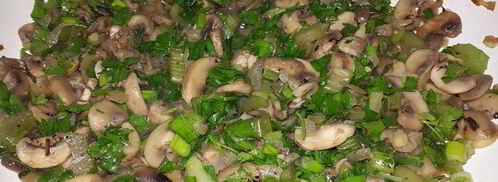 постные картофельные клецки с луком, грибами и сельдереем. Шаг 6