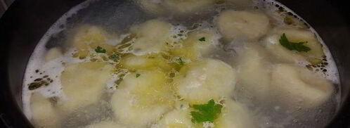 постные картофельные клецки с луком, грибами и сельдереем. Шаг 9