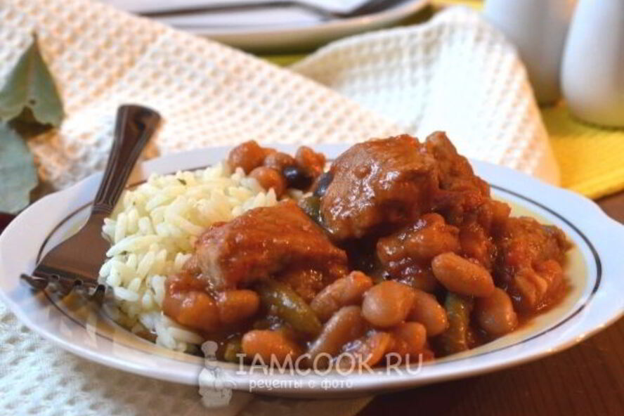 Рецепт мясного рагу с фасолью