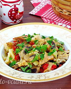 Овощное рагу с курицей в мультиварке