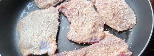 утиное филе в кунжуте с грибным рагу и картофельными дольками. Шаг 10