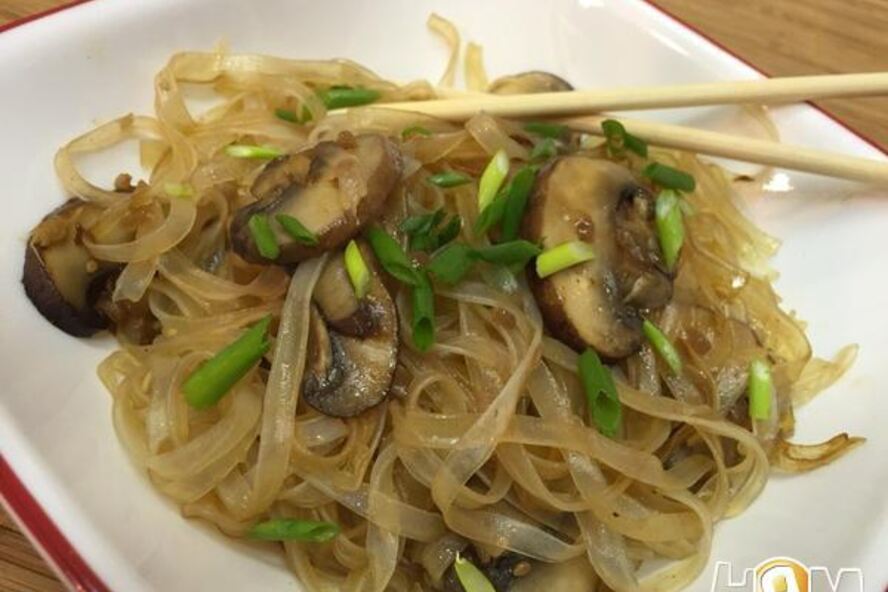 Рецепт рисовой лапши с грибами по-тайски