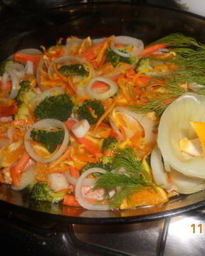 Семга с мандарином и овощами