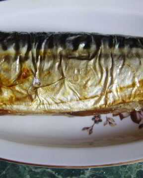 Скумбрия, запеченная в пакете